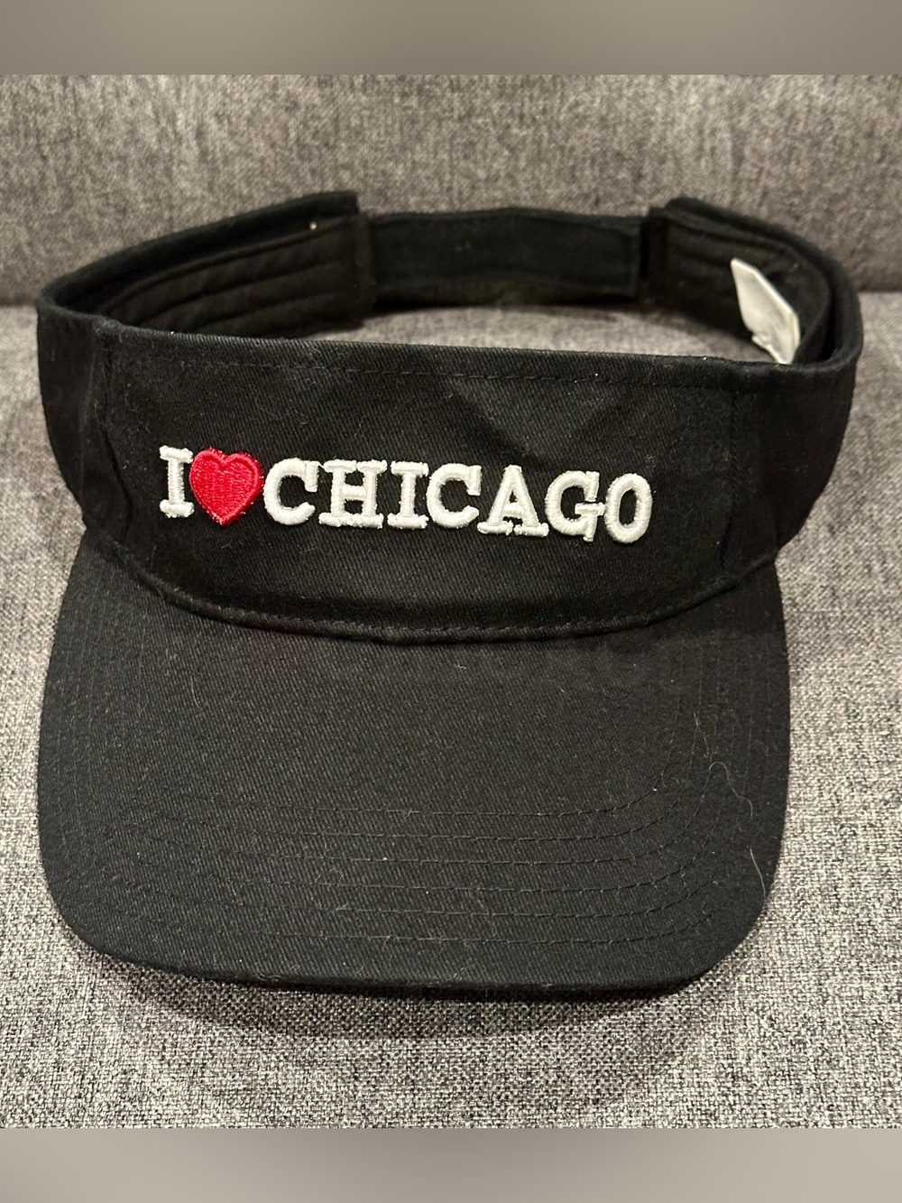 Black 'I ♥ CHICAGO' Sun Visor with Adjustable Strap